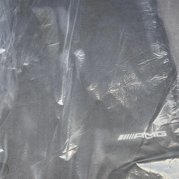 Mercedes-Benz Original Car Part/Floor mats set - Picture 4 of 4